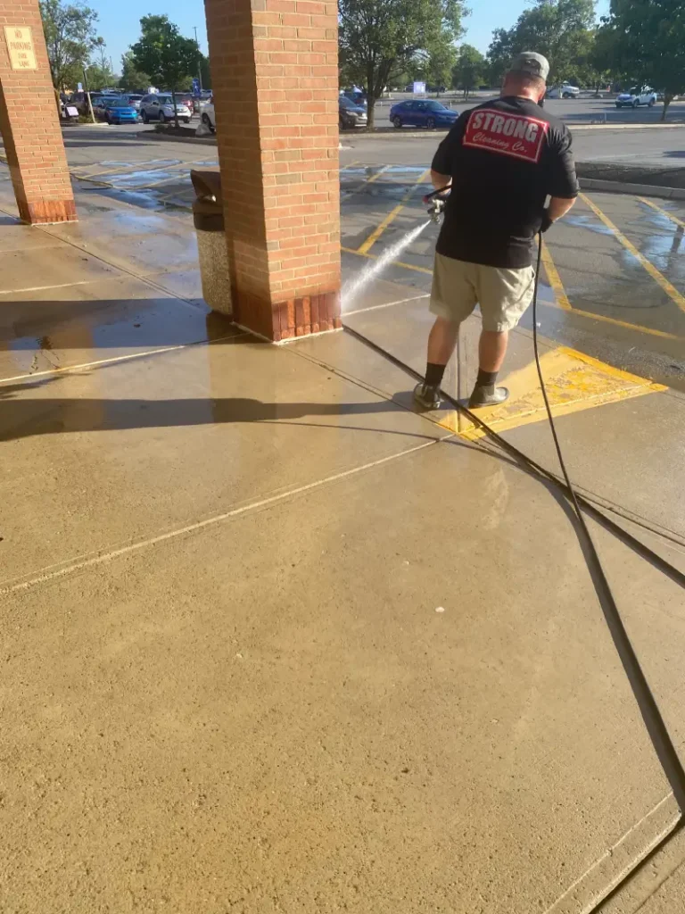 Storefront Cleaning in Columbus Ohio